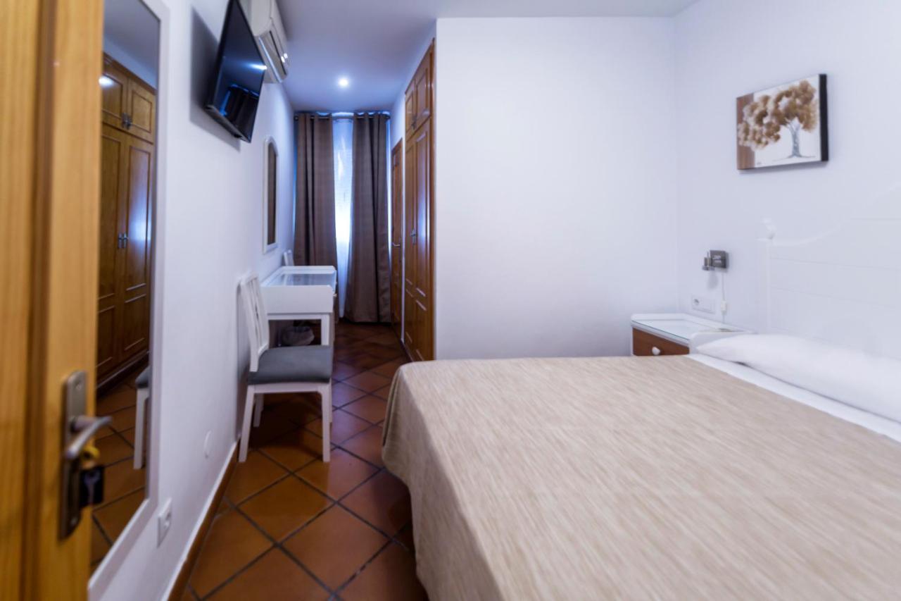 Hostal San Ramon Μαρμπέλλα Εξωτερικό φωτογραφία