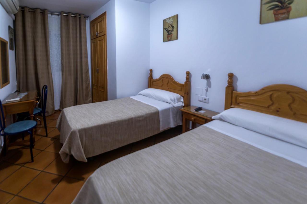 Hostal San Ramon Μαρμπέλλα Εξωτερικό φωτογραφία