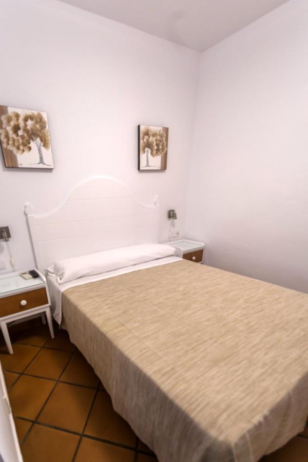 Hostal San Ramon Μαρμπέλλα Εξωτερικό φωτογραφία
